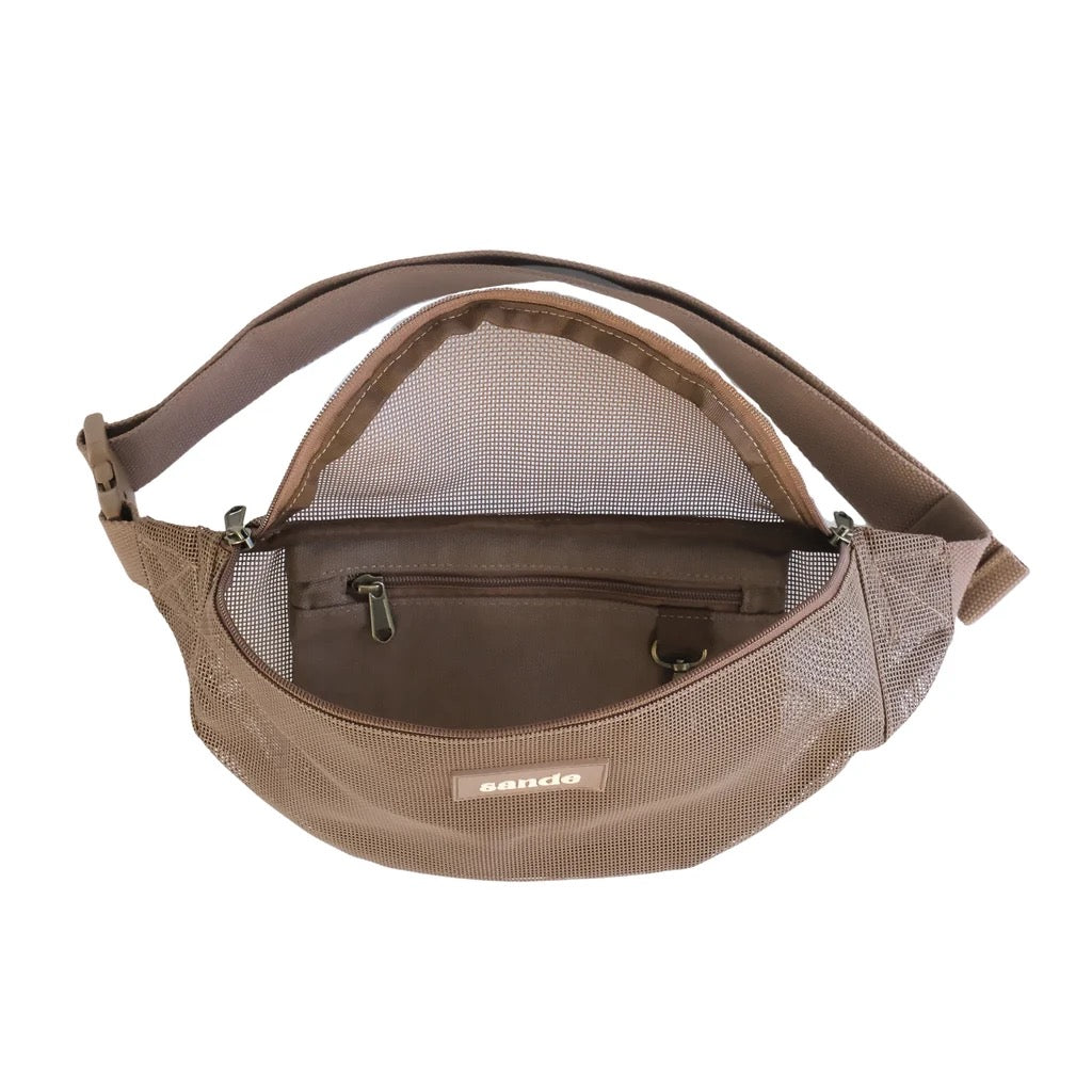SANDE™ ESSENTIALS CROSSBODY BAG - SAND