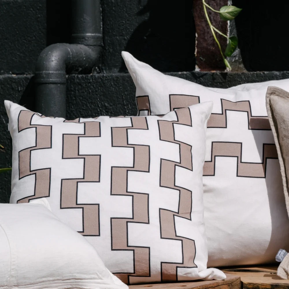 Astor Outdoor Cushion Ivory/Natural
