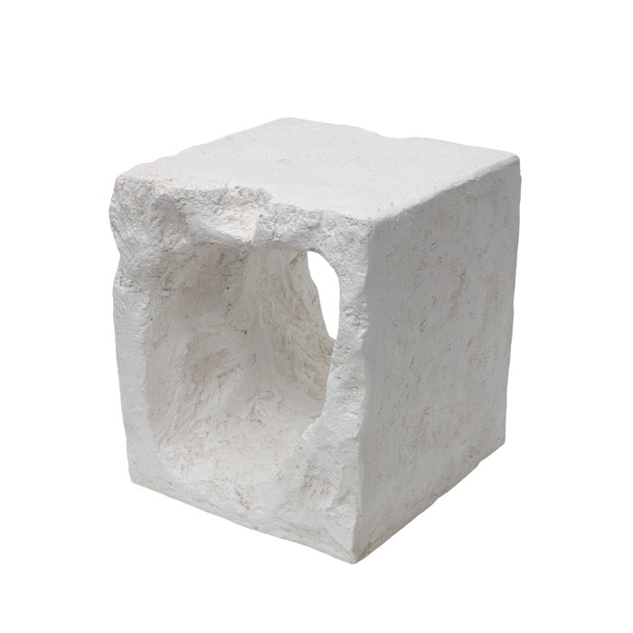 CUTOUT TABLE