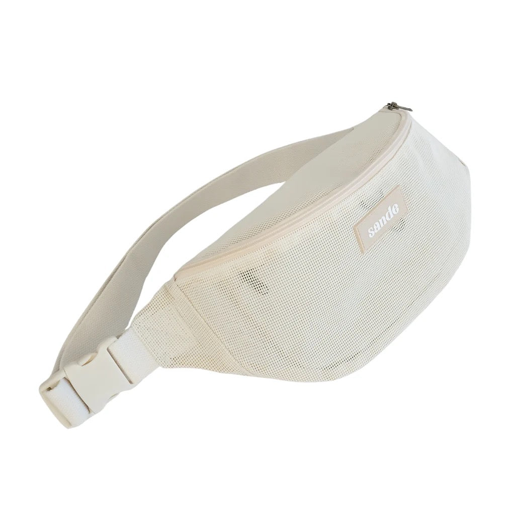 SANDE™ ESSENTIALS CROSSBODY BAG - SAND