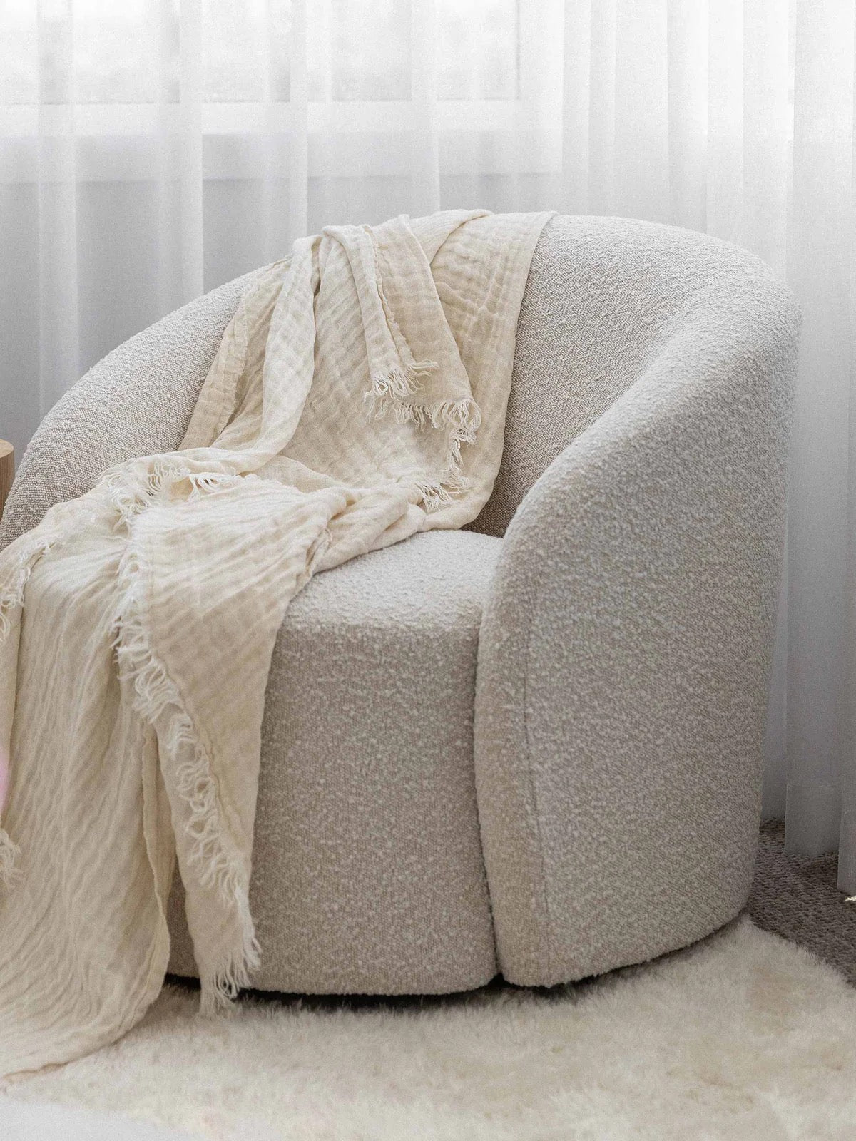 Lia Muslin Linen Throw
