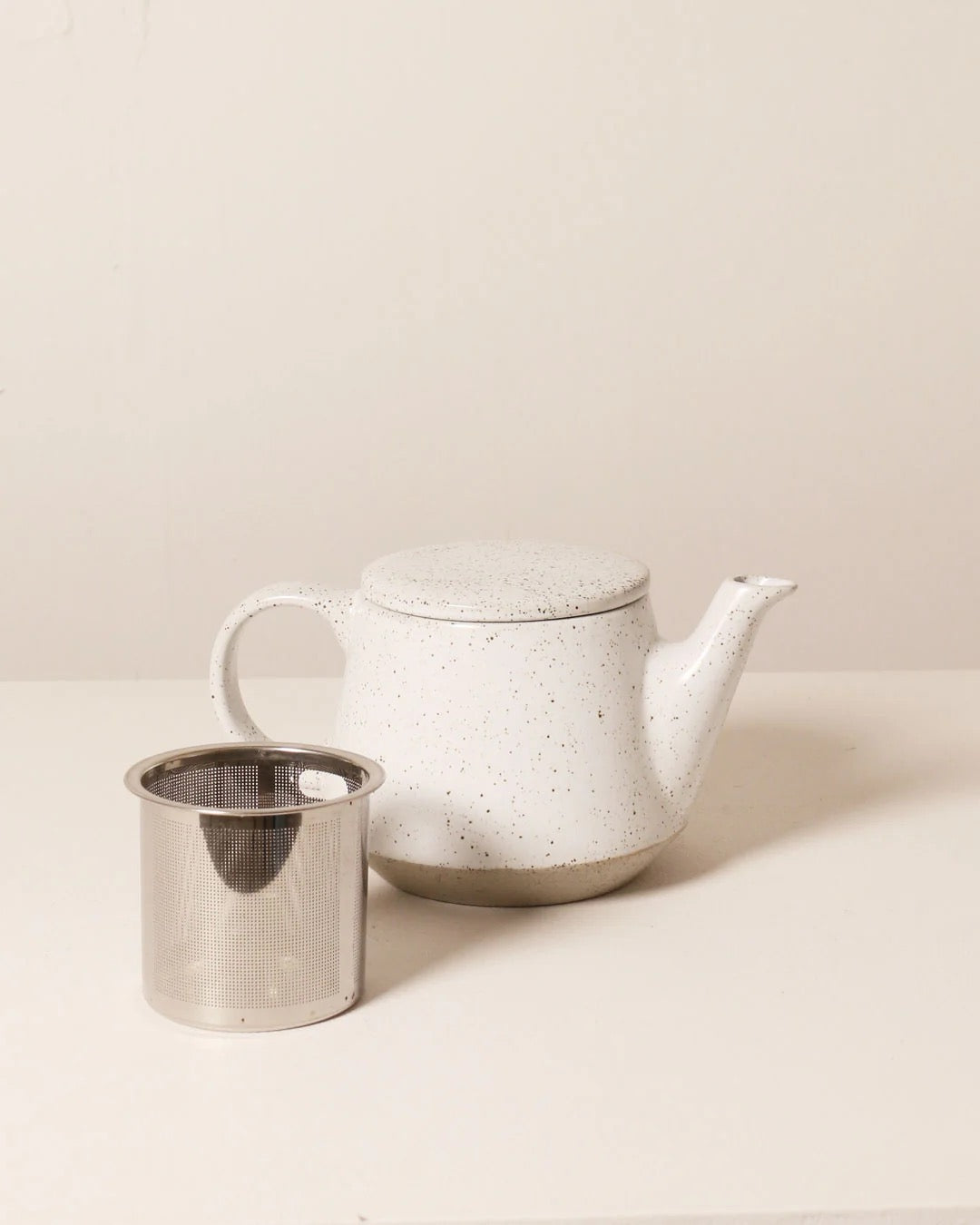 Teapot with Infuser / Ritual