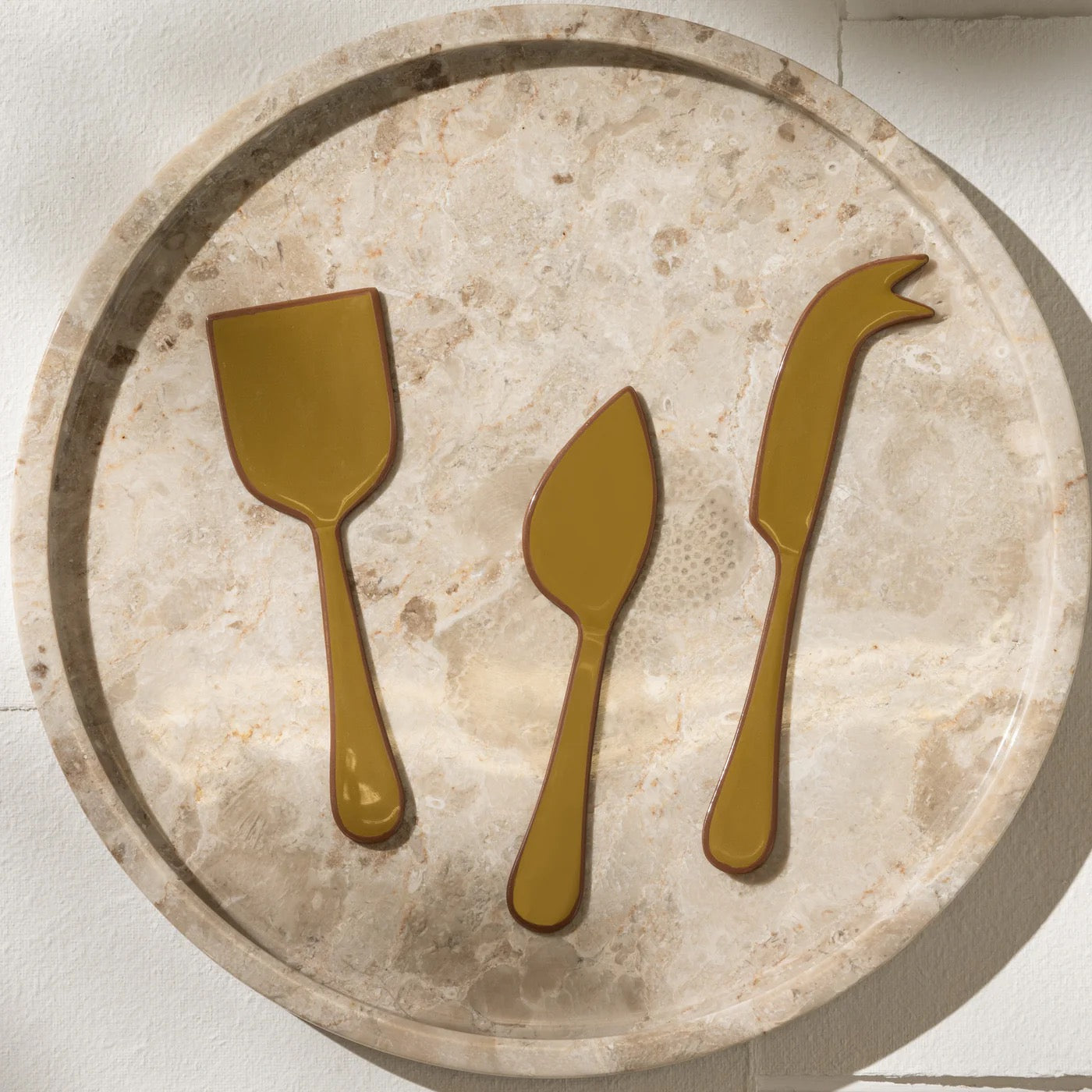ALDER ENAMEL CHEESE SET - OLIVE
