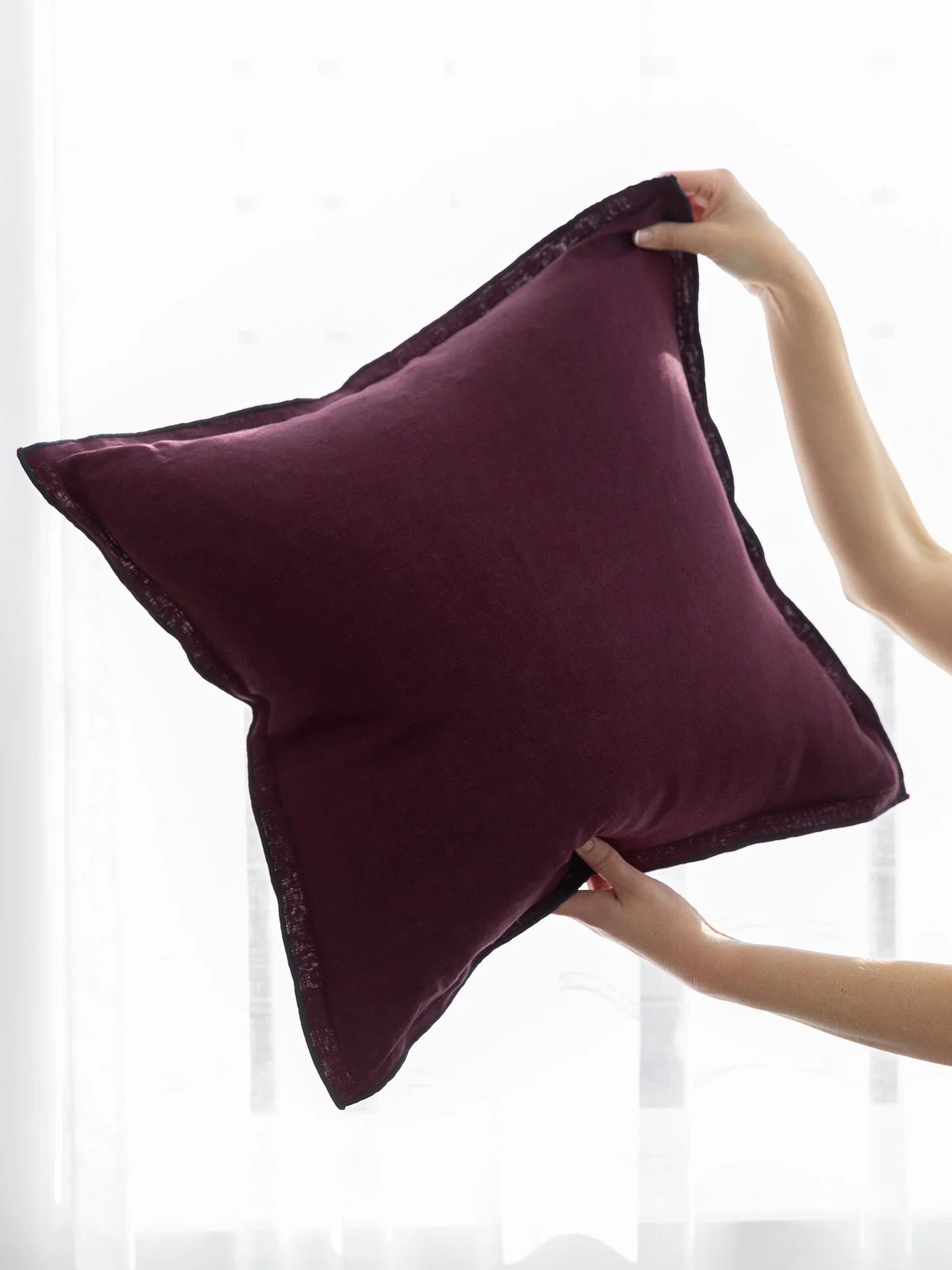 Harlow Linen Plum Noir