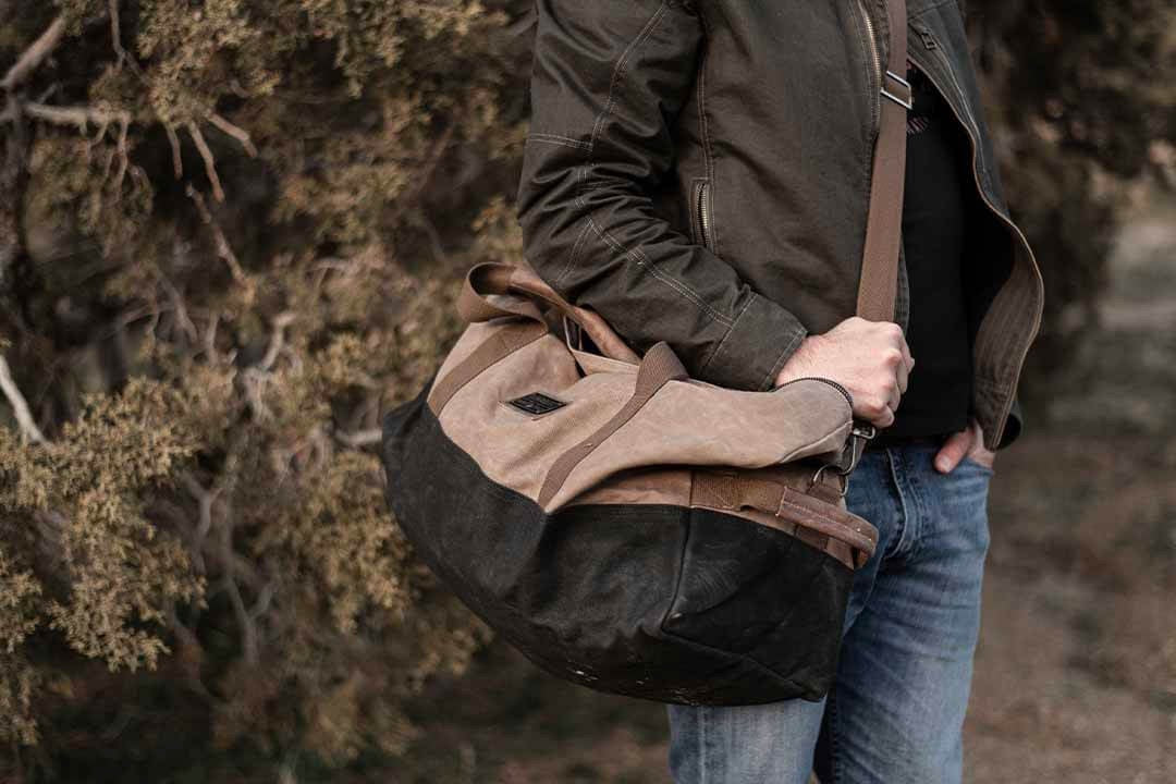 NEELUM WAXED CANVAS DUFFEL BAG
