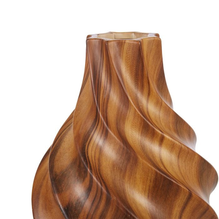 Akio Vase
