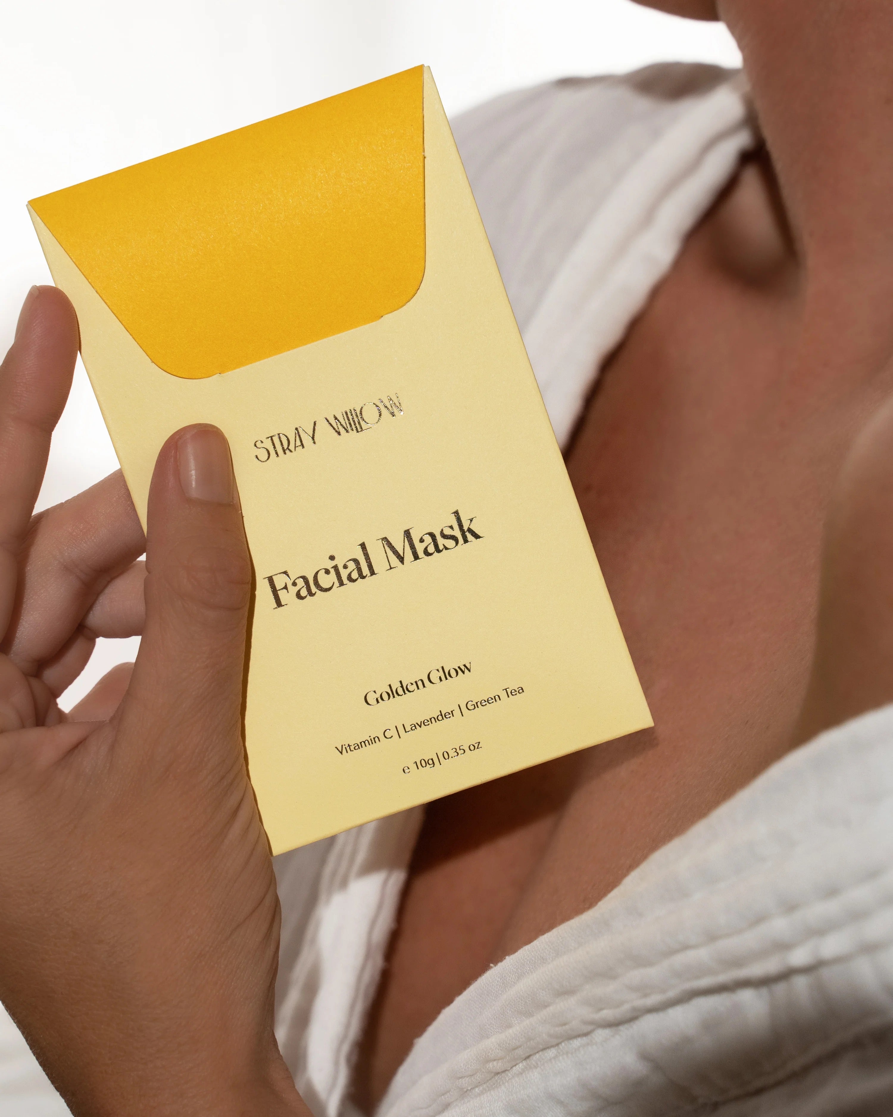 GOLDEN GLOW FACIAL MASK