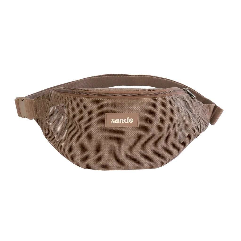 SANDE™ ESSENTIALS CROSSBODY BAG - SAND