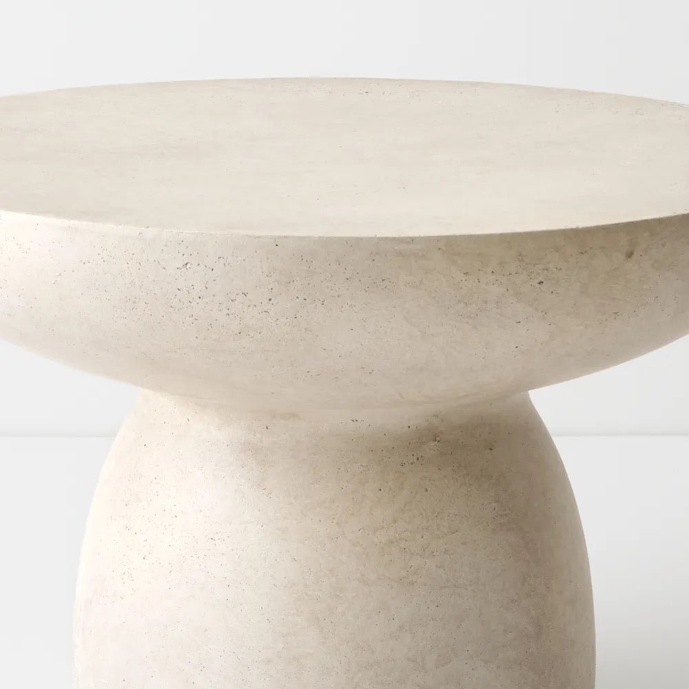 Sole Table
