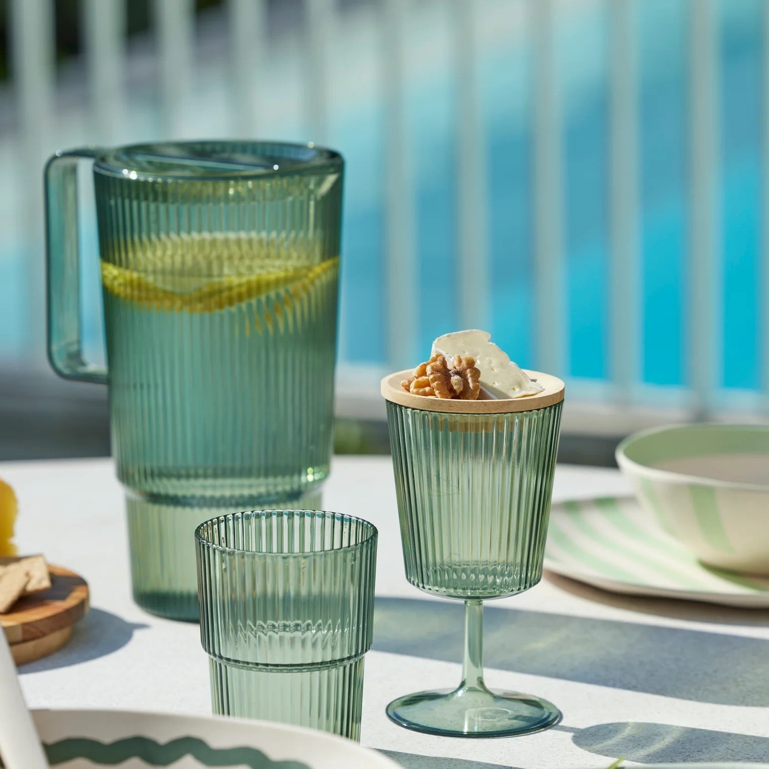 Davis & Waddell Saltara Wine Glasses  4pcs Set -Green