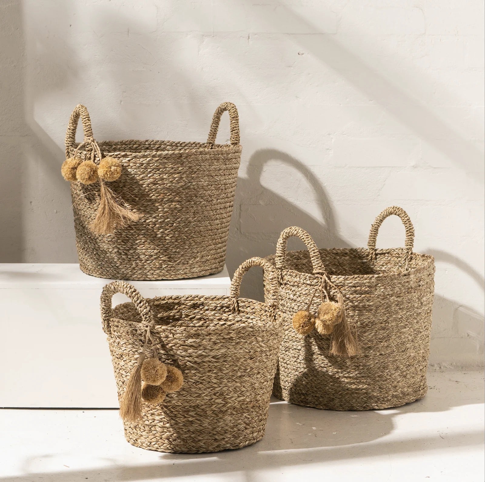 POM POM HANDWOVEN BASKET