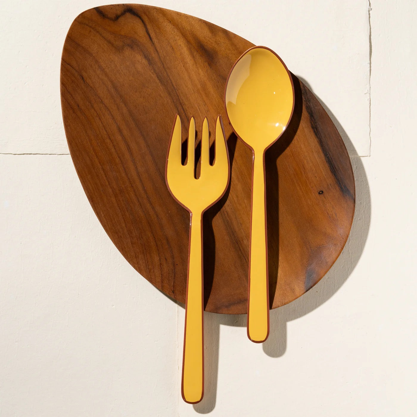 ALDER ENAMEL SALAD SERVERS - CHAI